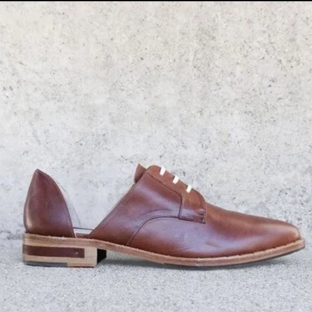 FREDA SALVADOR WIT D'ORSAY OXFORD WOMENS 9.5 MEDIUM BROWN. New in box.